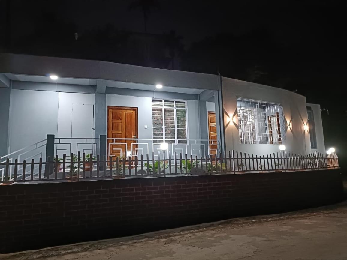 Living Roots Lodge تشيرابونجي المظهر الخارجي الصورة
